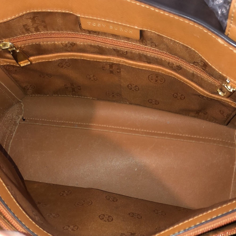 TORY BURCH Saffiano Leather Shoulder Bag Brown Leather Tote Bag Medallion Lining - Picture 15 of 17